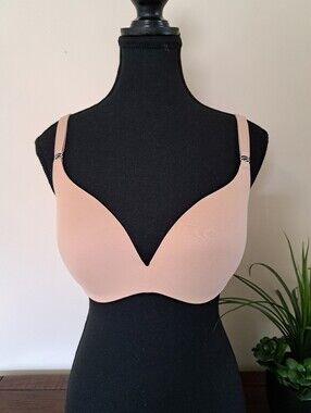 La Vie En Rose Bra Women's Size 34D Push Up Neutral Tan Beige Wirefree Sleekback